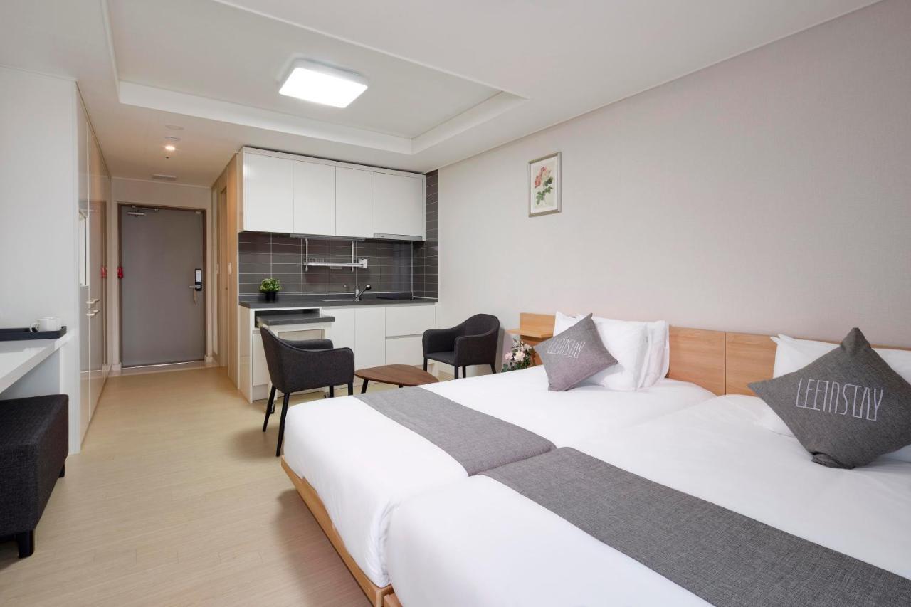 Geoje Leein Stay Hotel Exterior foto